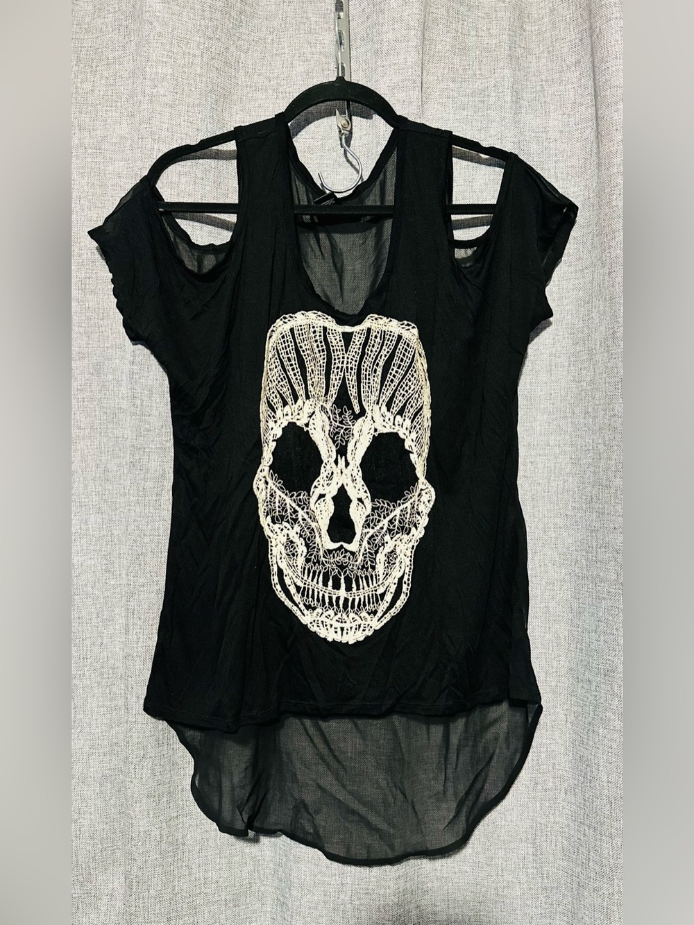 Hot Topic Y2K Black Goth Cold-Shoulder Skull Lace Graphic Grunge Tank, Size L